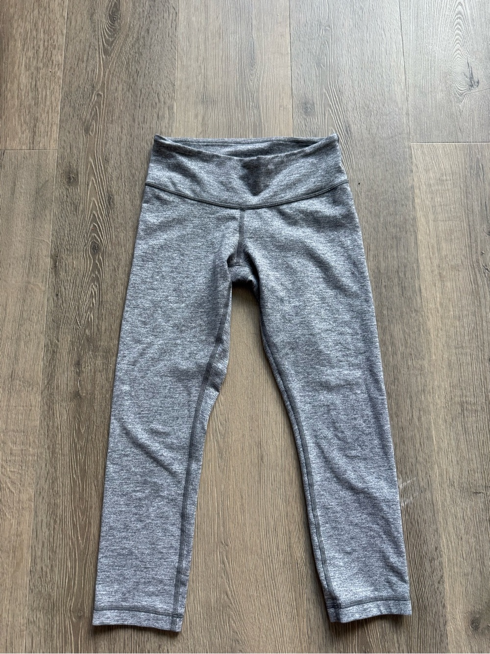 lululemon athletica Heather Gray Leggings size 4 (small)